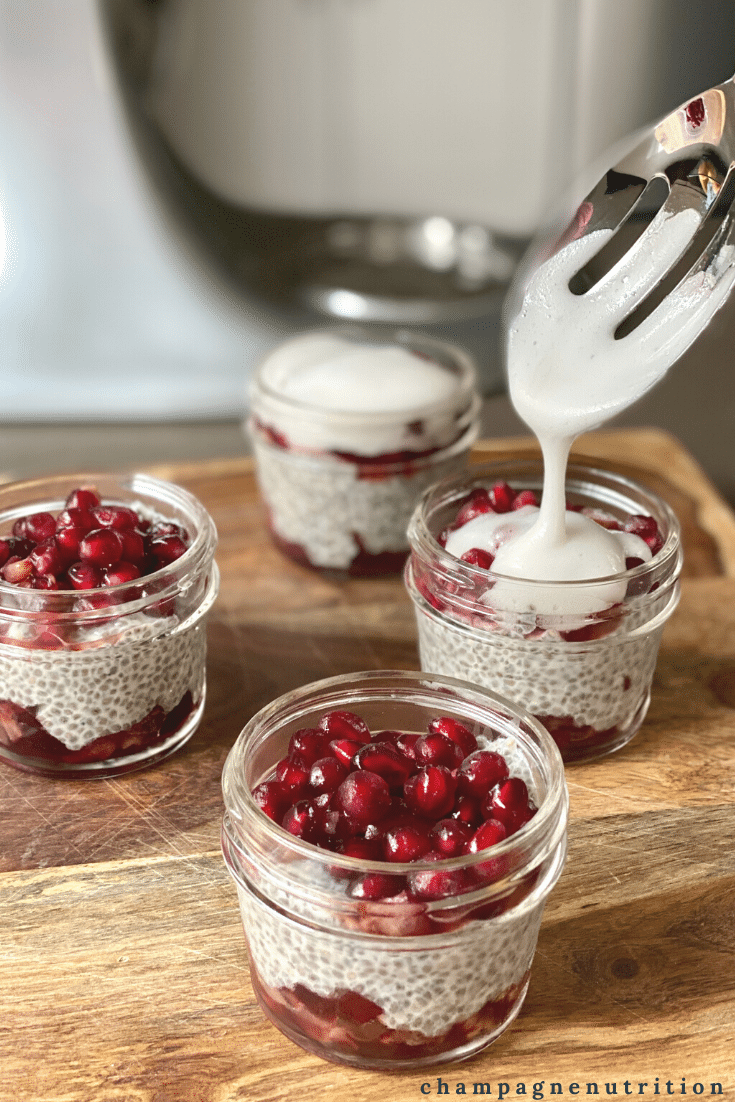 Pomegranate chia yogurt jar - Biotona